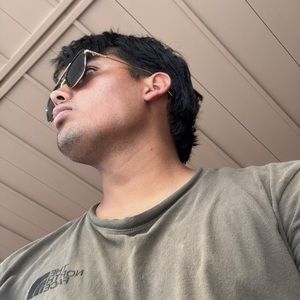 Meet your Posher, Santiago